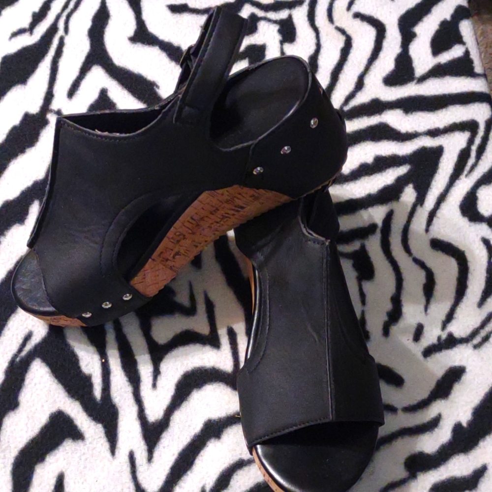 Ladies Sandals